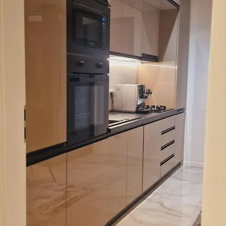 Apartment One Lmc Luxury Private Parking,ev 16kwh