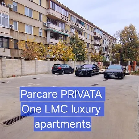 One Lmc Luxury Private Parking,ev 16kwh Craiova