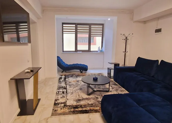 アパート One Lmc Luxury Private Parking,ev 16kwh クラヨーヴァ